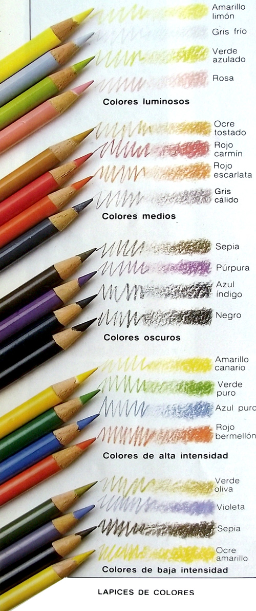  Lápices de colores sobre papel de color
