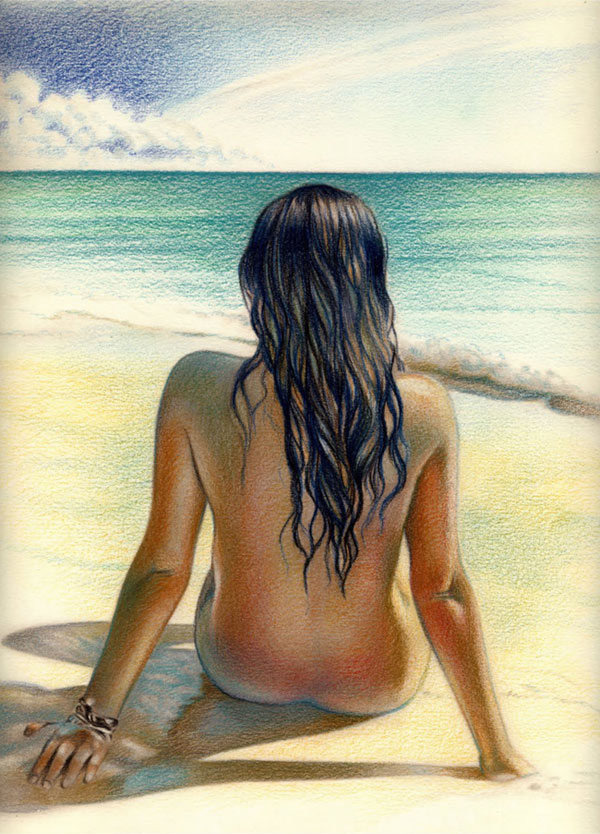 Chica de espaldas al mar